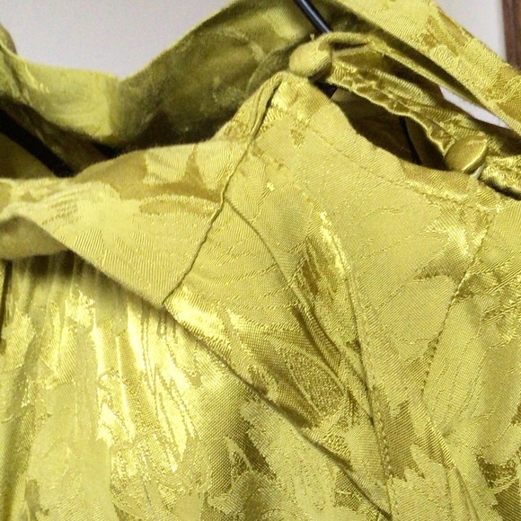 Zara Satin Effect Jacquard Tie Neck Blouse Size Small, Lime Green, New - Picture 4 of 9